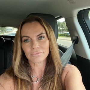 Meet your Posher, Angelique